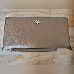 Tory Burch Robinson Zip Continental Wallet